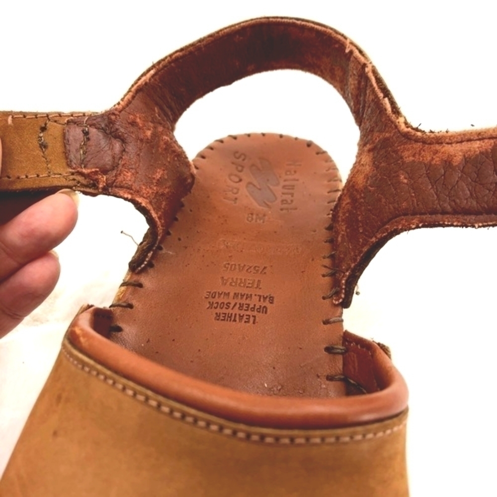 Natural Soul Women’s 8M Brown Leather Sandals with Hook Closure Cute Stitching - Picture 8 of 8
